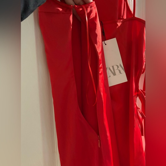 ZARA Silk red dress - Picture 6 of 7